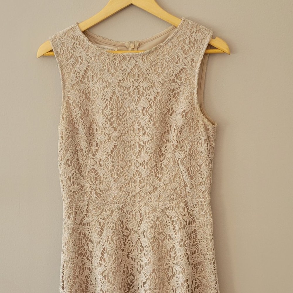 London Times Beige Crochet Lace Dress Sz 8